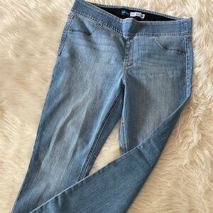 Old Navy Rockstar Super Skinny Jeggings